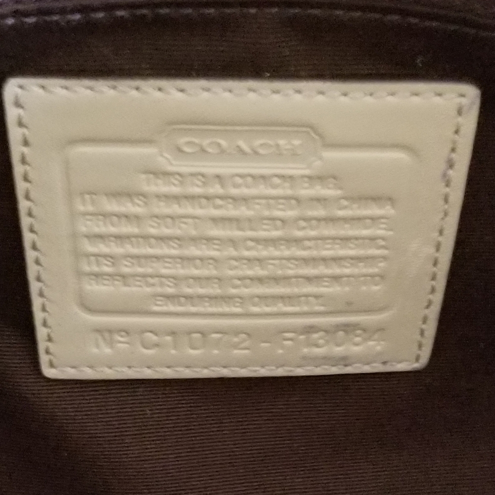 Authentic Coach handbag - Picture 5 of 7